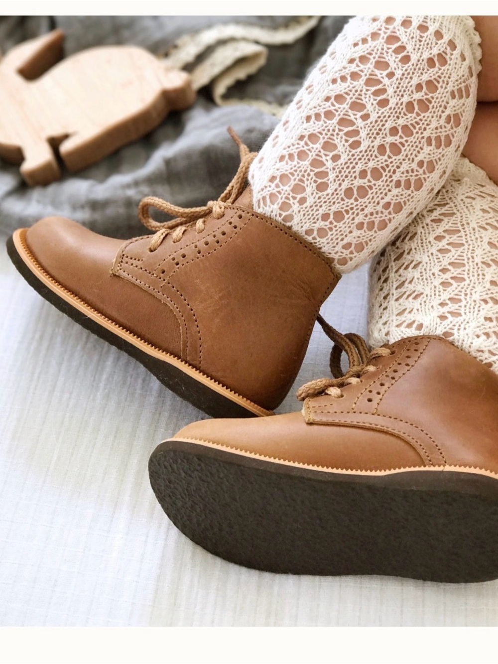 Adelisa and Co Classic Kids Brown Leather Lace-Up Boots